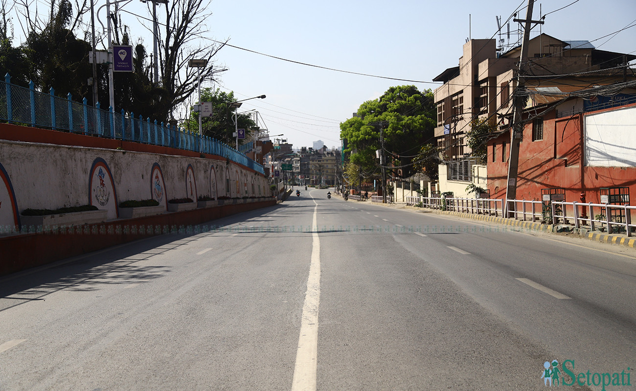 https://raracms.setopati.com/uploads/shares/2020/sujita/kathmandu/lockdown (1).jpg